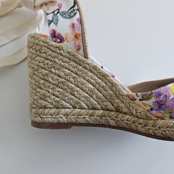 Stuart Weitzman Marguerita Floral Espadrille Wedge Sandals- Size 7 - Picture 10 of 16
